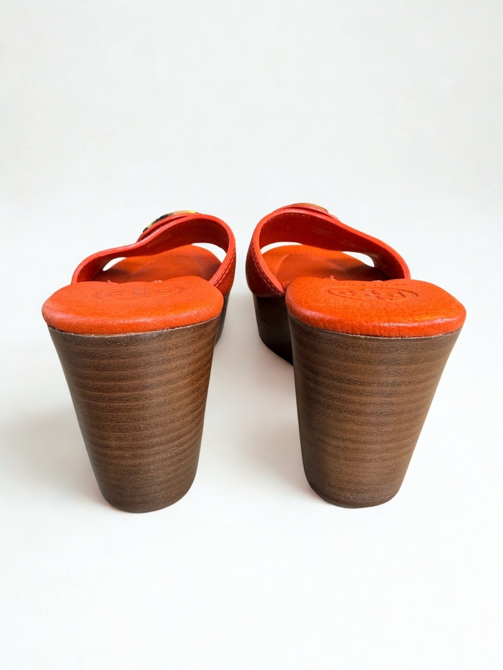 Tory Burch Selma Orange Leather Gold Logo Wedge Slide Sandals Size 6.5M - Picture 4 of 7